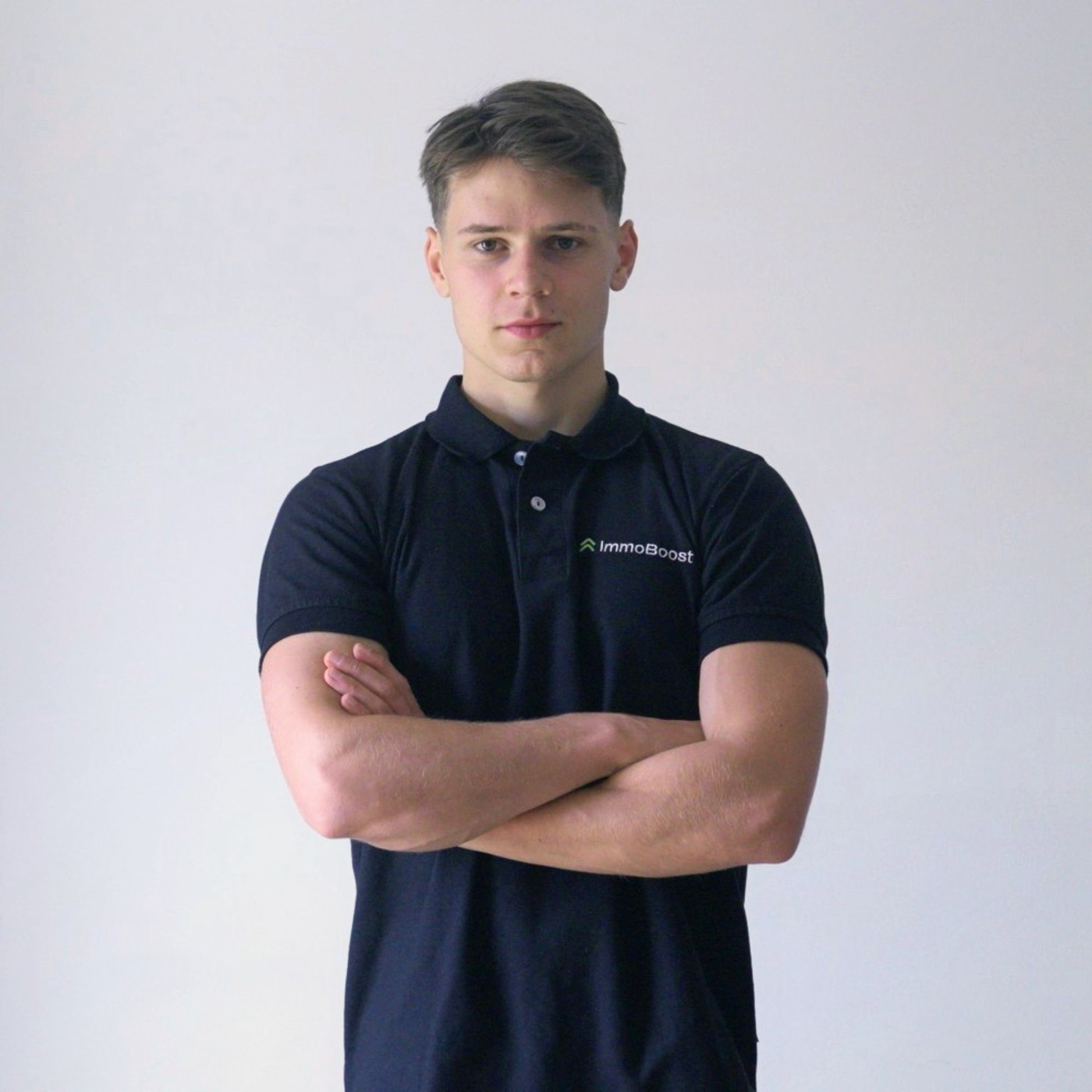 Portrait of Felix, videographer and founder of Felixvisual